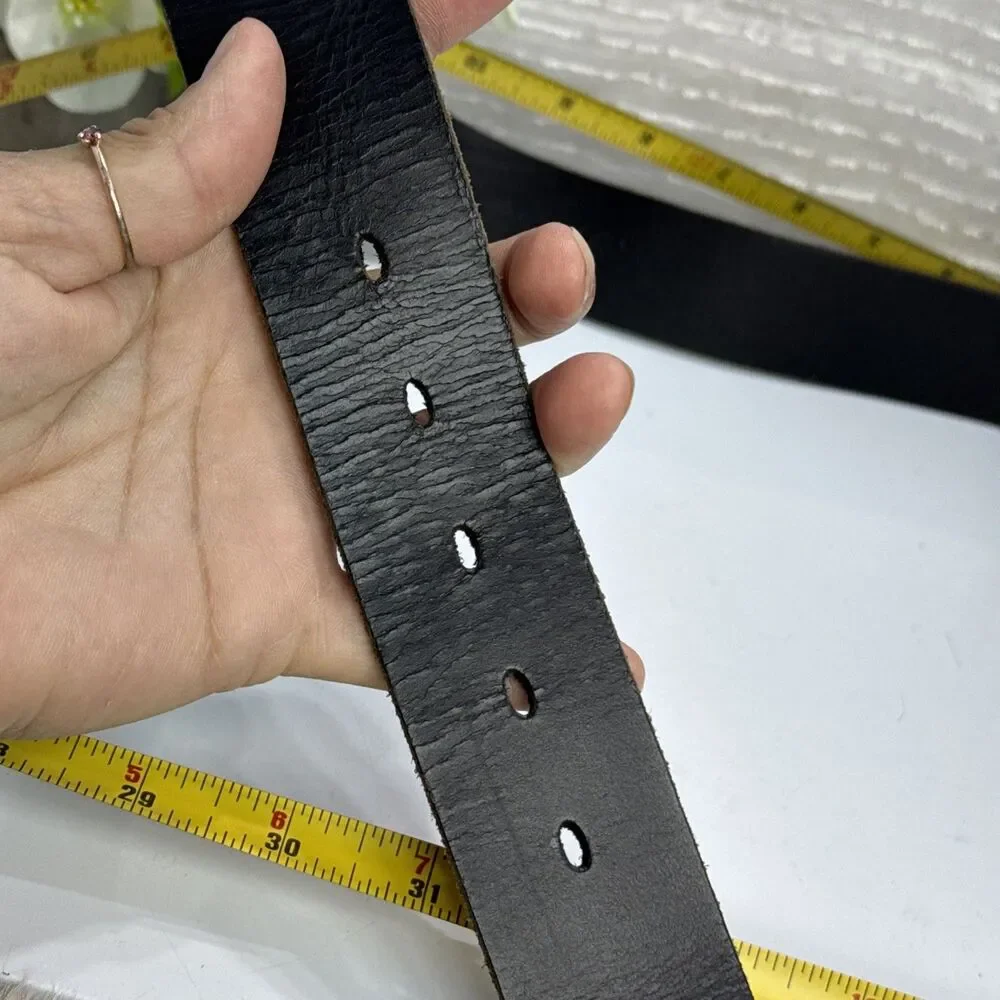 (H) TIMBERLAND Genuine Leather vintage black  belt , size 32
